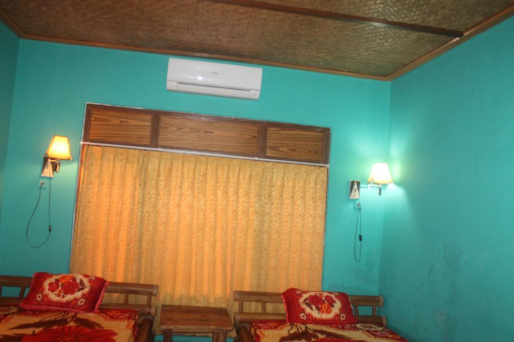 Rona Accommodation Ubud Chambre photo